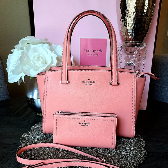 kate spade Handbags - Kate Spade ♠️ Bag & Wallet Set - Like New